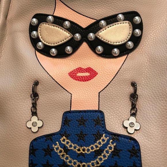 Fun handbag! - Picture 3 of 6